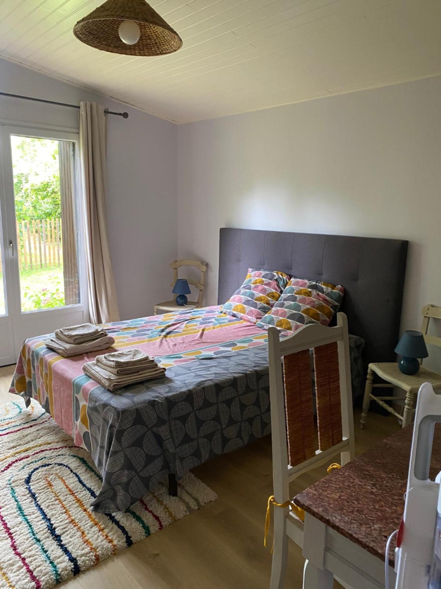 Appartement Avec Jardin Le Porge Exteriér fotografie