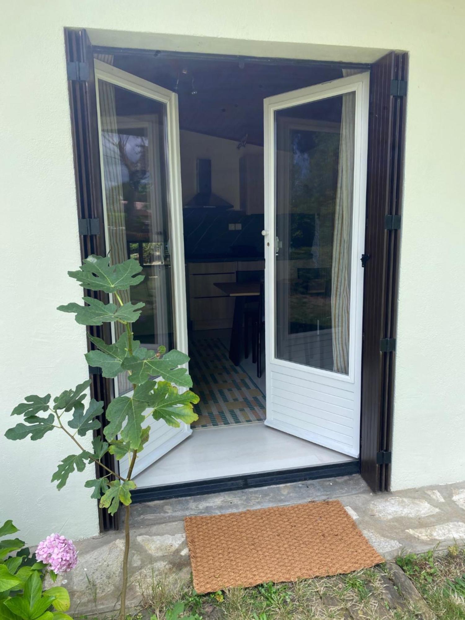 Appartement Avec Jardin Le Porge Exteriér fotografie
